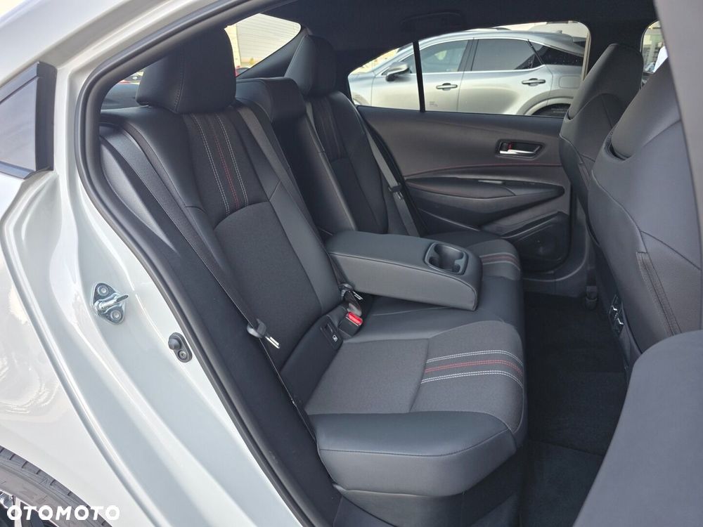 Toyota Corolla 1.8 Hybrid GR Sport - 22