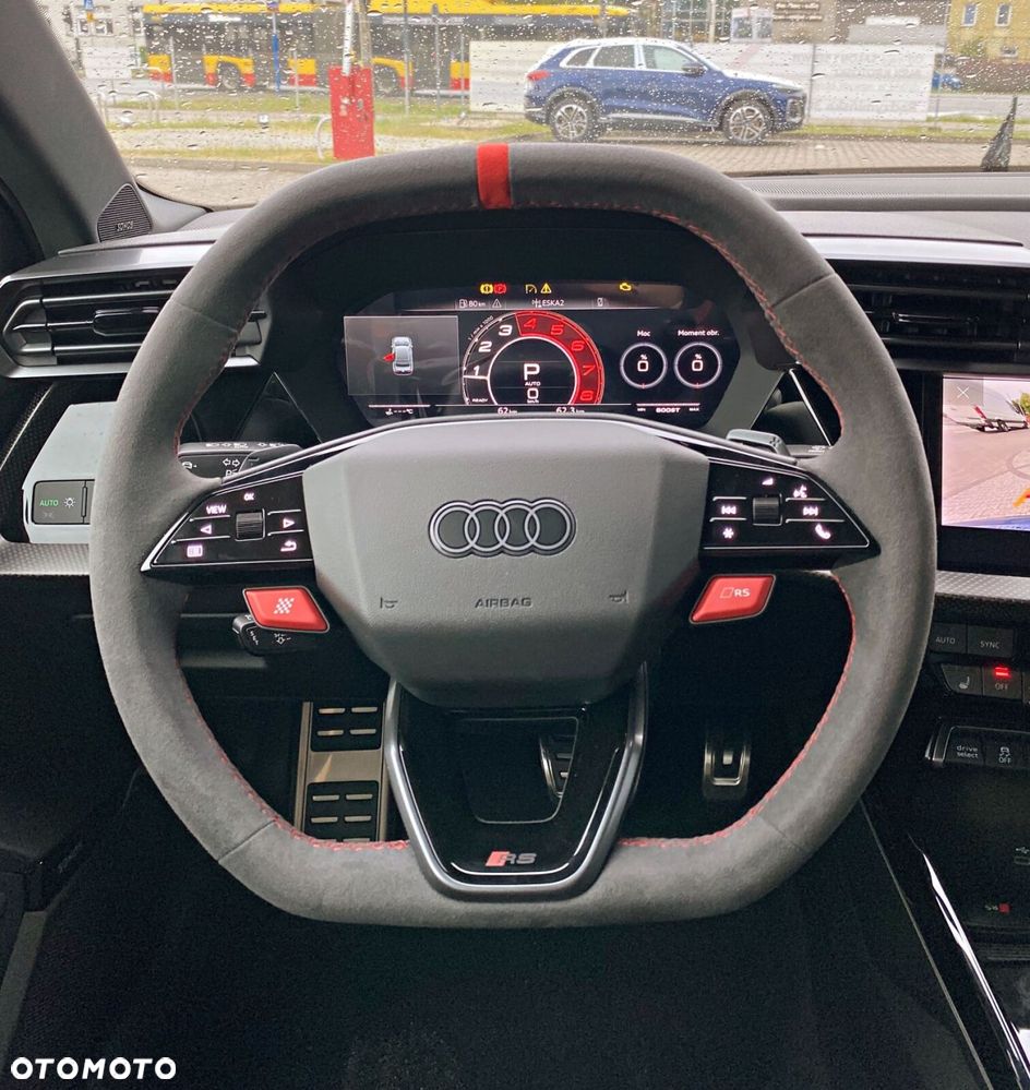 Audi RS3 Limousine - 13