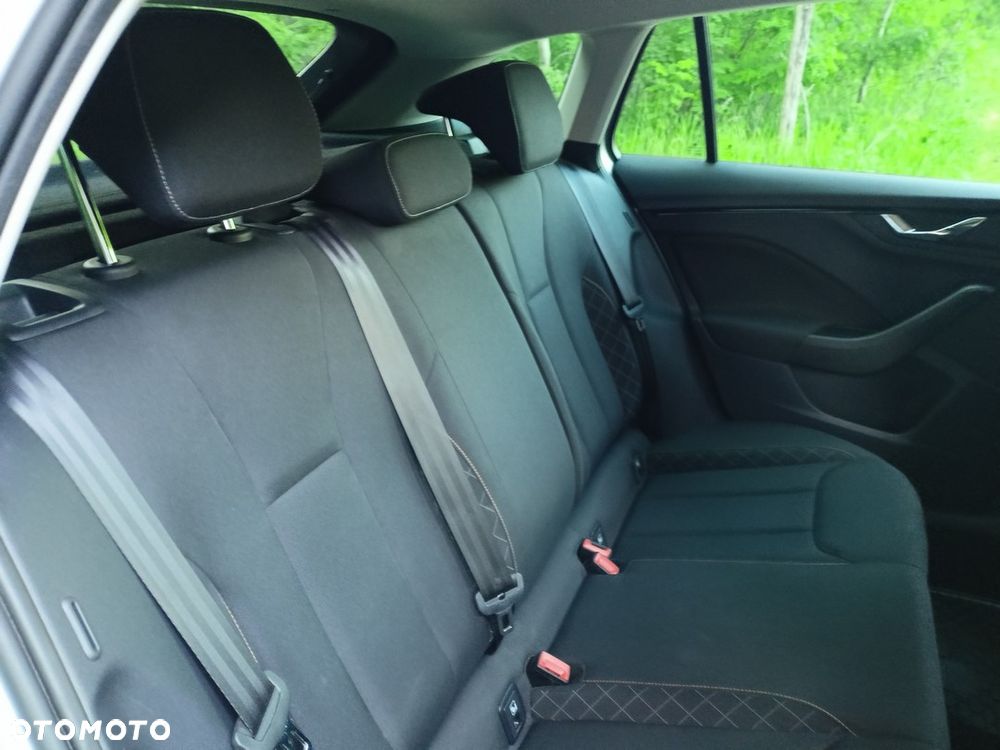 Skoda Scala 1.0 TSI Ambition - 33