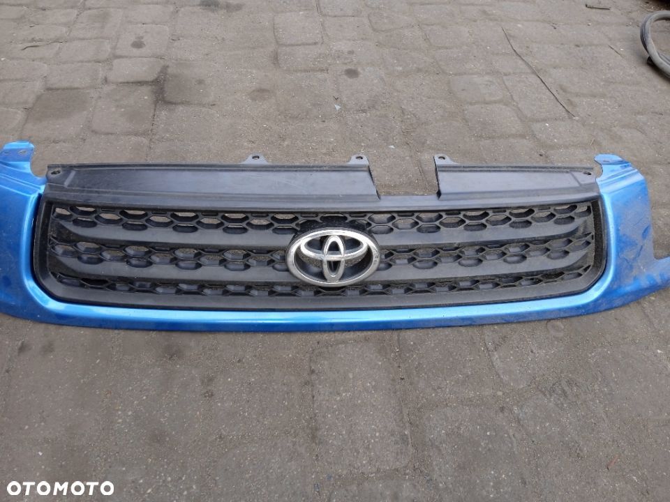 ATRAPA Z LISTWĄ TOYOTA RAV-4 00-06 - 3