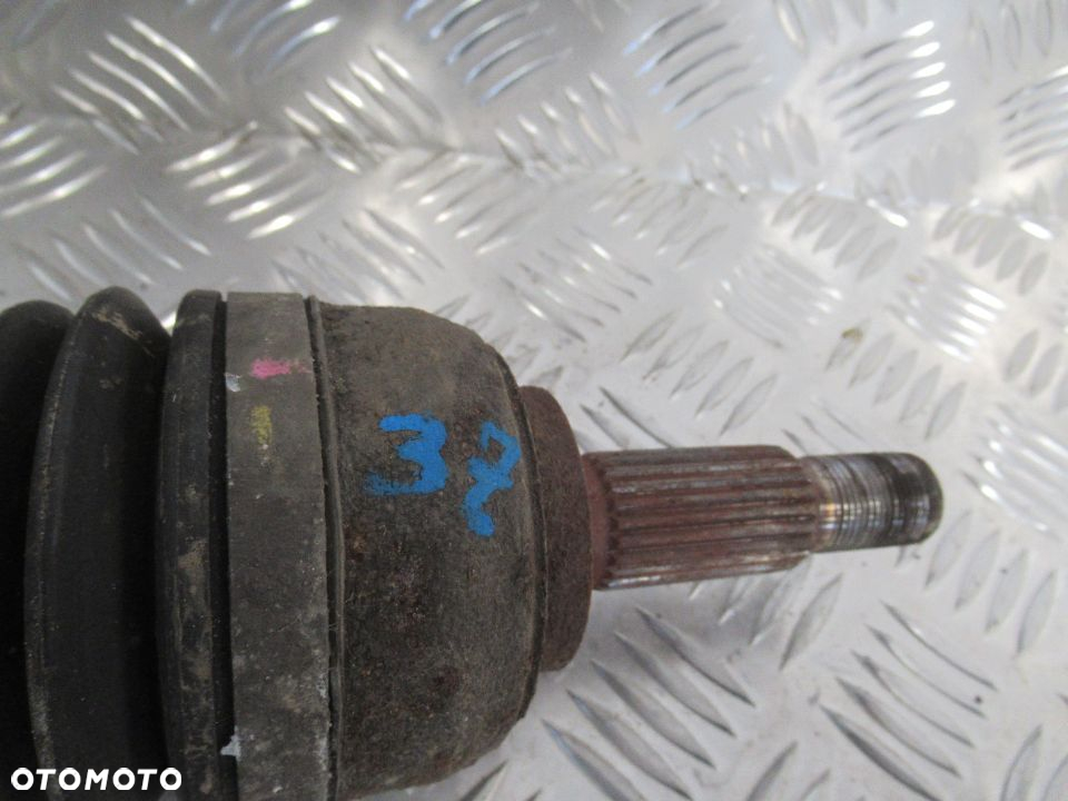 PÓŁOŚ LEWA PRAWA RENAULT CLIO III 3 1.2 16V BENZYNA 2005- - 10