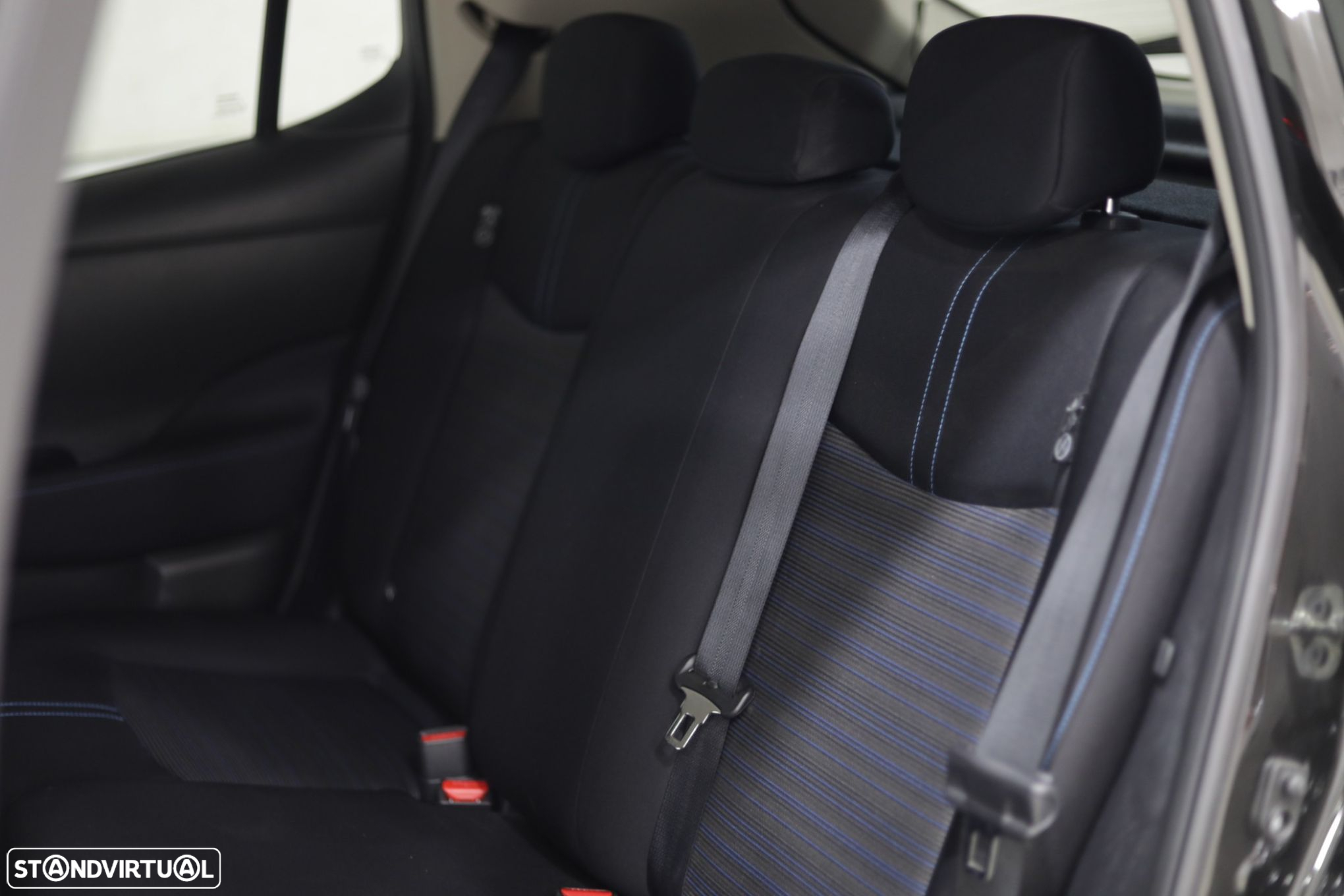 Nissan Leaf N-Connecta - 11