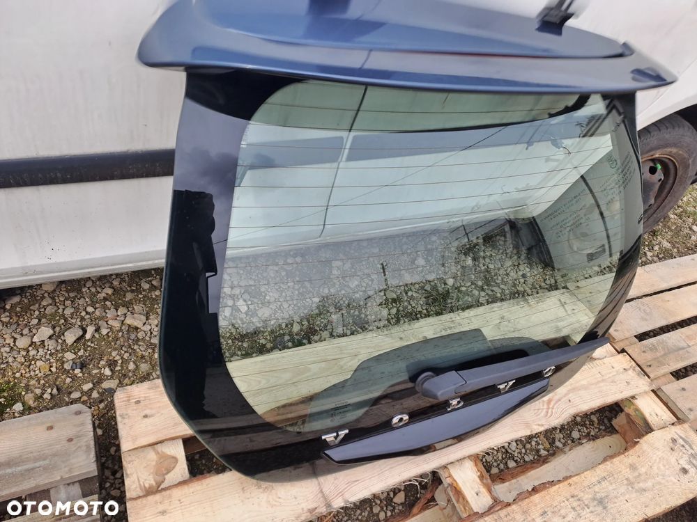 Volvo C30 klapa bagażnika R-Design kod lakieru 466-46 i inne - 3