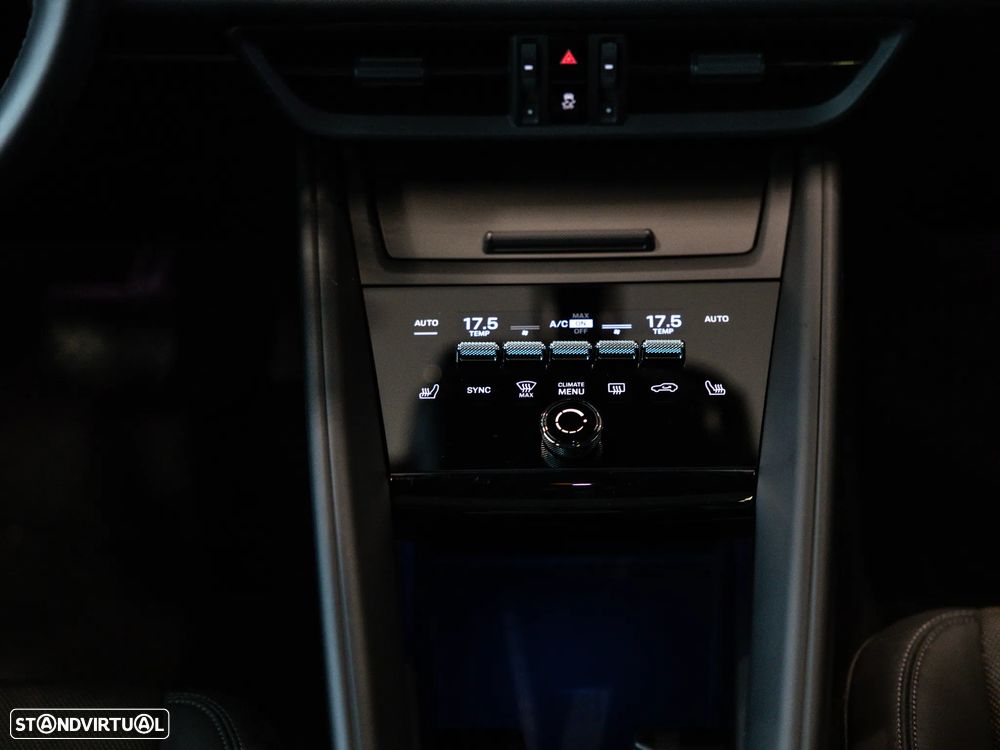 Porsche Macan Electric - 30