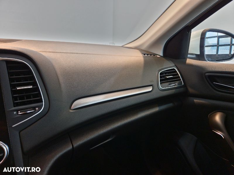 Renault Megane Blue dCi 116 Zen - 25