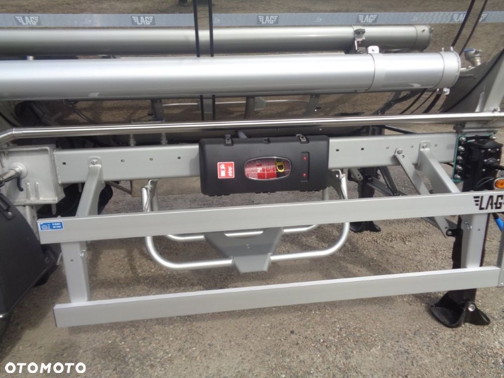 Lag cysterna chemiczna L4BH - 30.000 L lub 34.000 L - 1 komora - 31