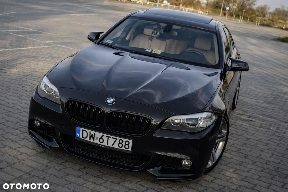 BMW Seria 5 528i xDrive Sport-Aut - 1