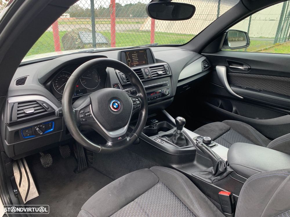 BMW 120 d Pack M - 32