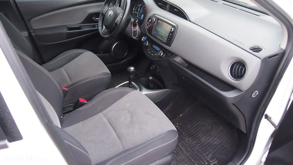 Toyota Yaris - 14