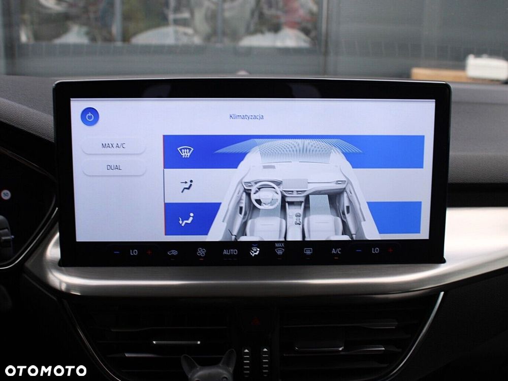 Ford Focus 1.5 EcoBlue Titanium X - 24