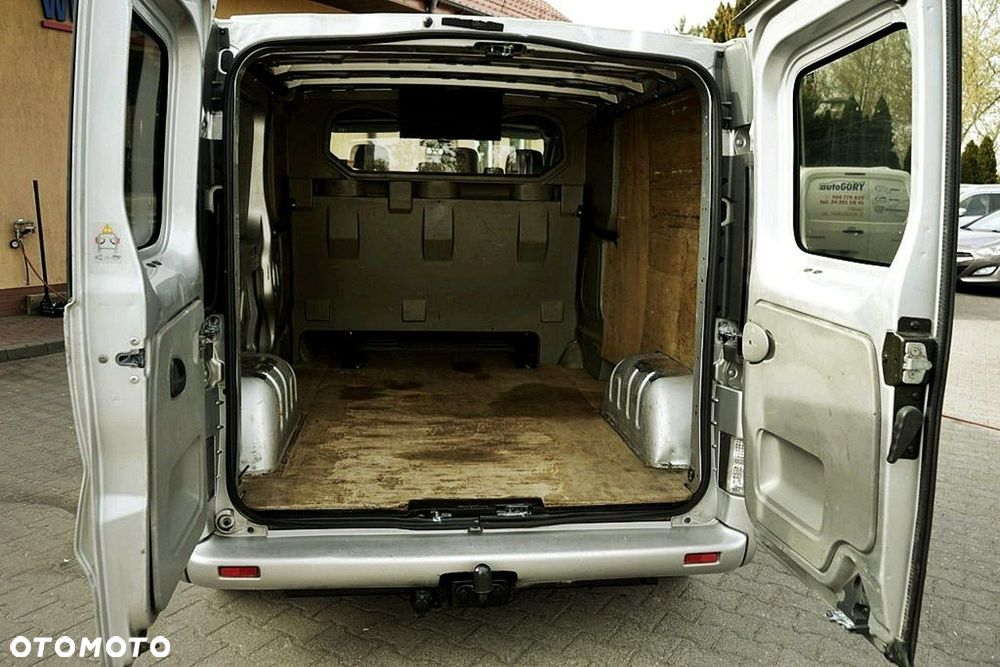 Opel Vivaro - 22