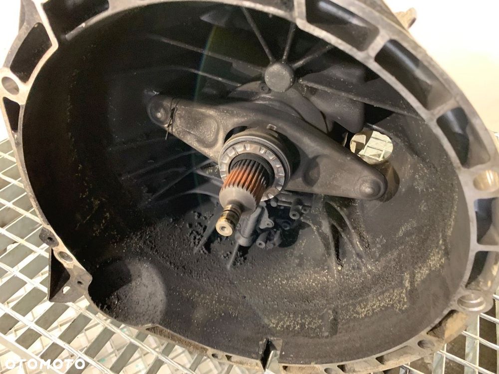 SKRZYNIA BIEGÓW  BMW 5 (F10) 2009 - 2016 520 d 135 kW [184 KM] olej napędowy 2010 - 2014 - 7