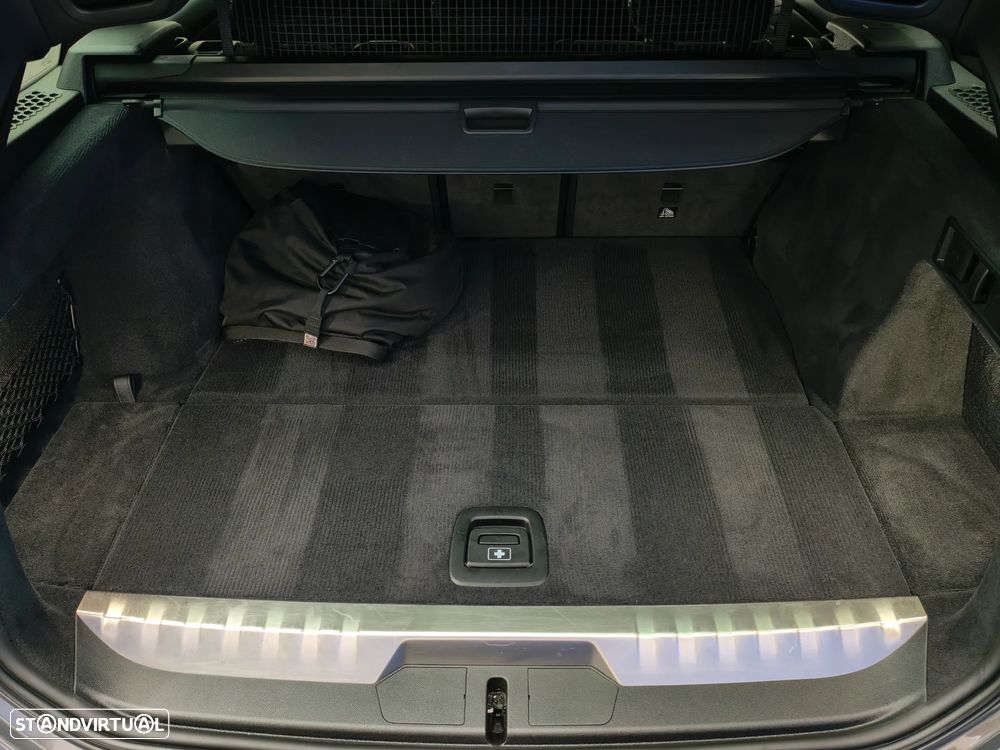 BMW 330 e Pack Desportivo M Pro Auto - 37