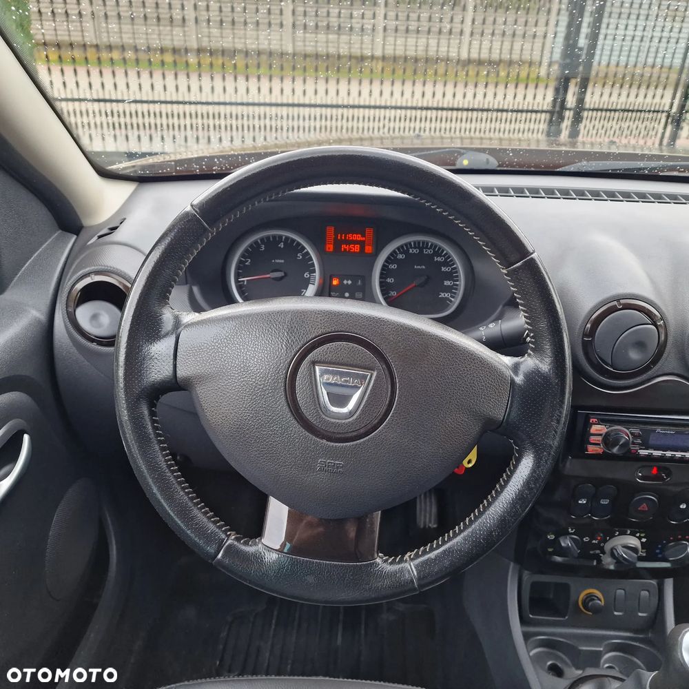 Dacia Duster 1.6 16V 4x2 Prestige - 10