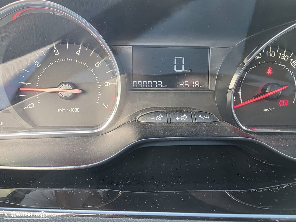Peugeot 208 1.2 VTi Active - 7