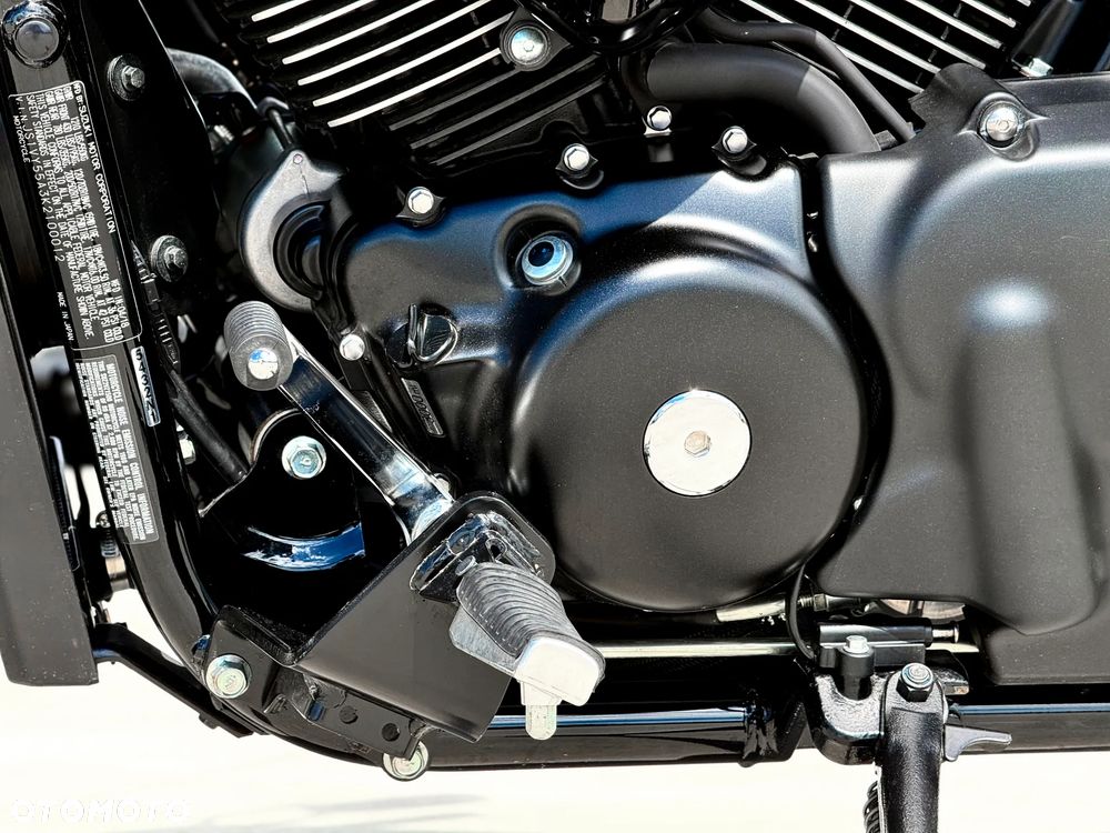 Suzuki Boulevard - 23