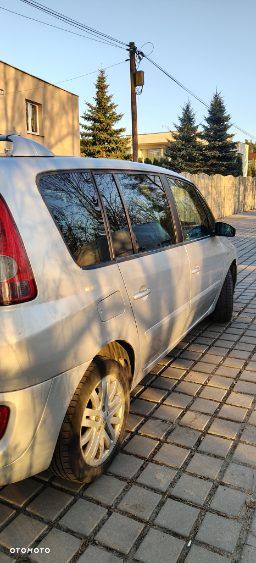 Renault Espace 2.2 dCi Dynamique - 7