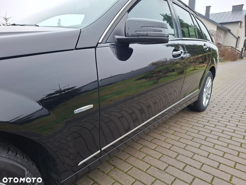 Mercedes-Benz Klasa C 220 CDI DPF BlueEFFICIENCY - 16