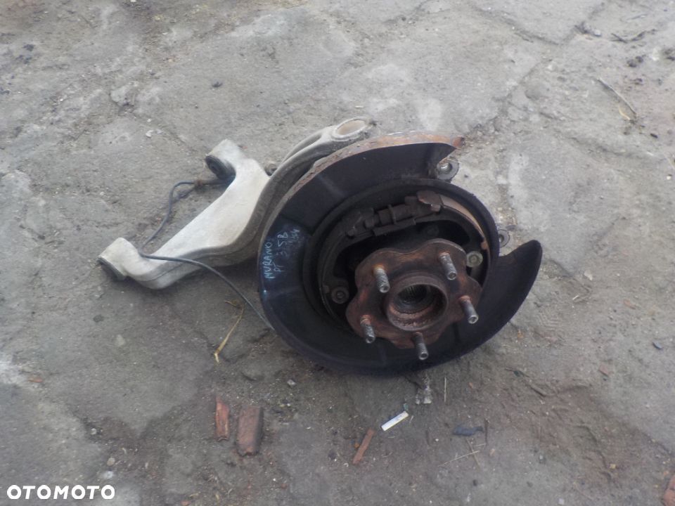 NISSAN MURANO ZWROTNICA PRAWY TYŁ WAHACZ