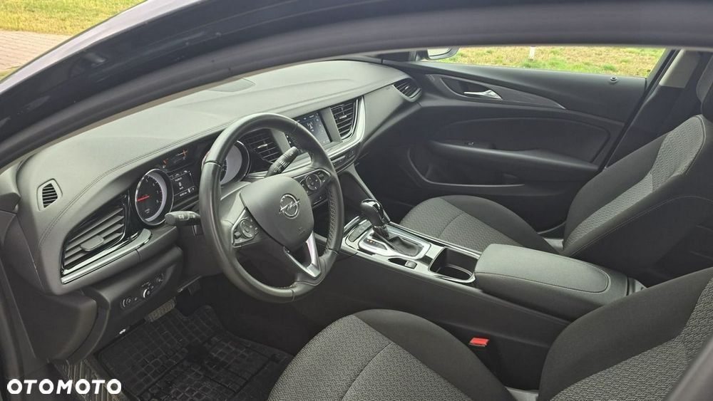Opel Insignia - 11