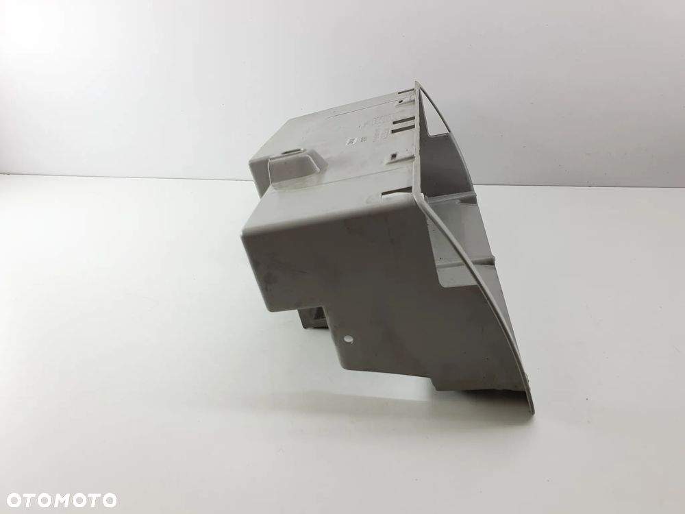 RAMKA RADIA SCHOWEK  KIESZEN   IVECO EUROCARGO - 8