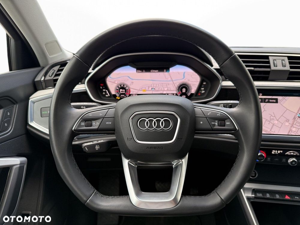 Audi Q3 Sportback - 14
