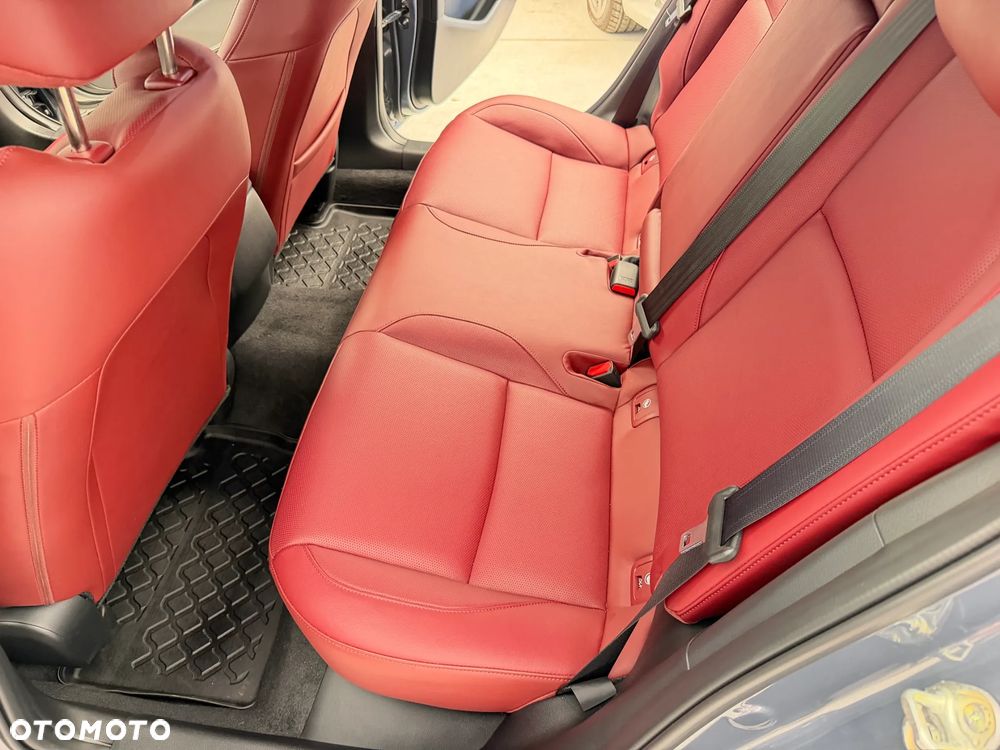 Mazda 3 - 8