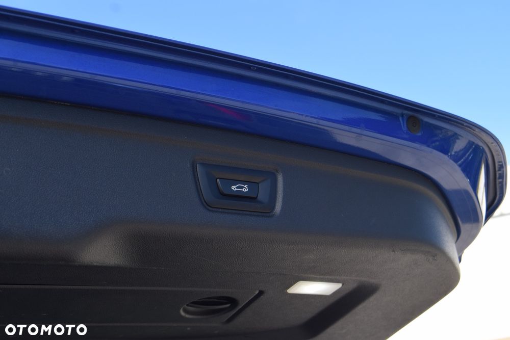 BMW Seria 3 320d xDrive M Sport sport - 34