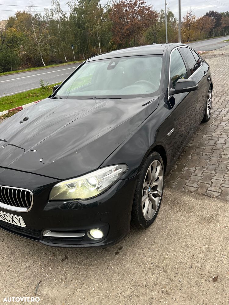 BMW Seria 5 525d xDrive AT - 2