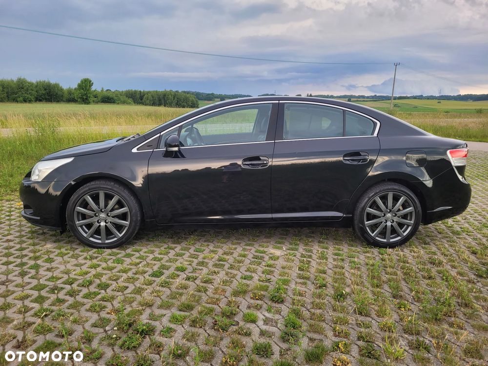 Toyota Avensis 2.0 Prestige NAVI MS - 4