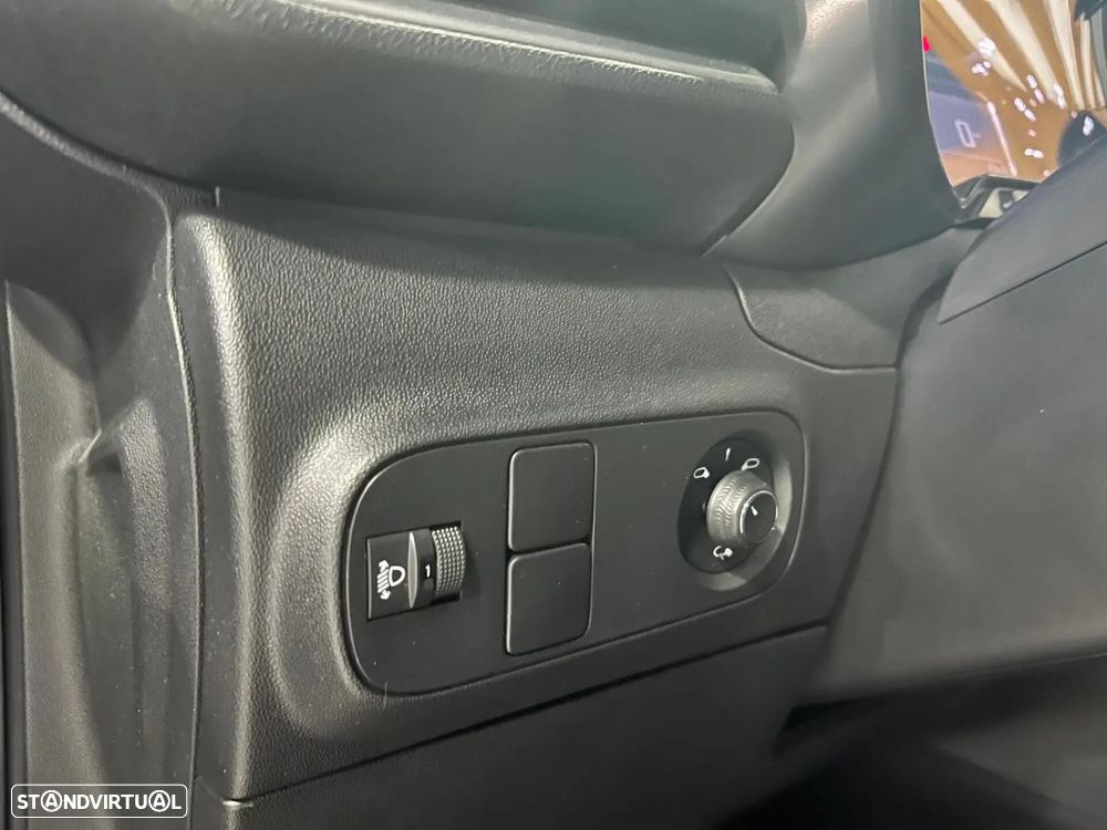 Citroën C3 1.2 PureTech C-Series - 21