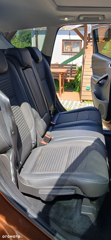 Ford Kuga - 15