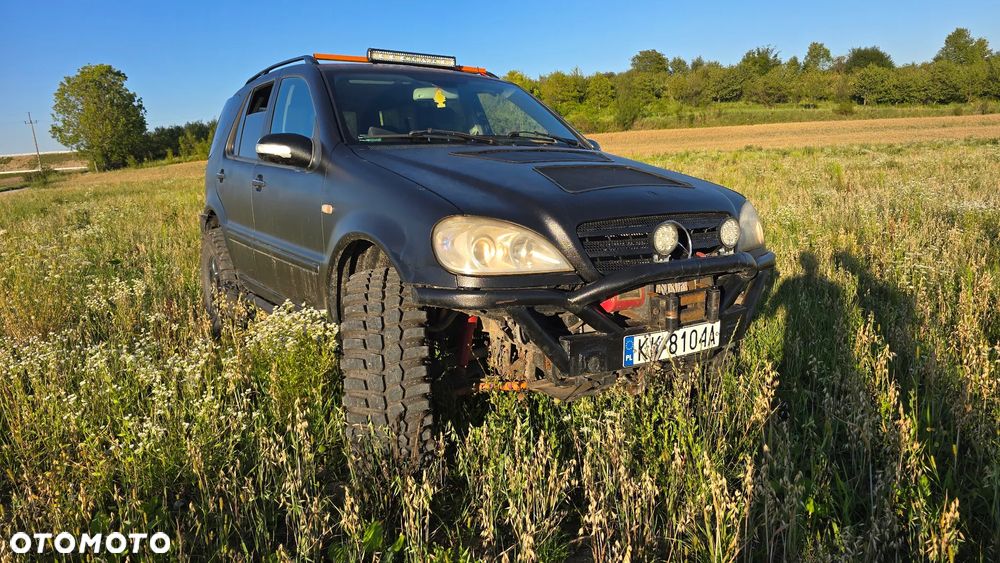 Mercedes-Benz ML 430