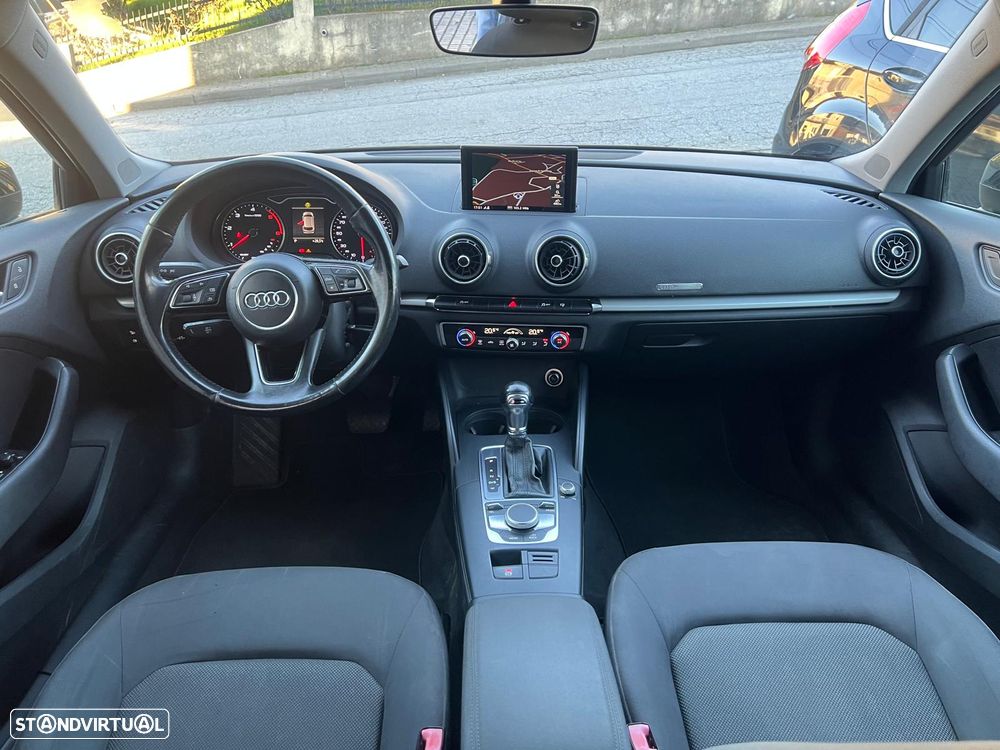 Audi A3 Sportback 1.6 TDI S tronic design - 16