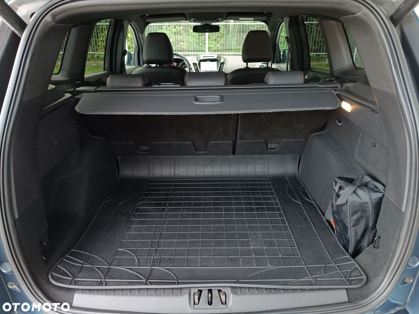 Ford Kuga - 38