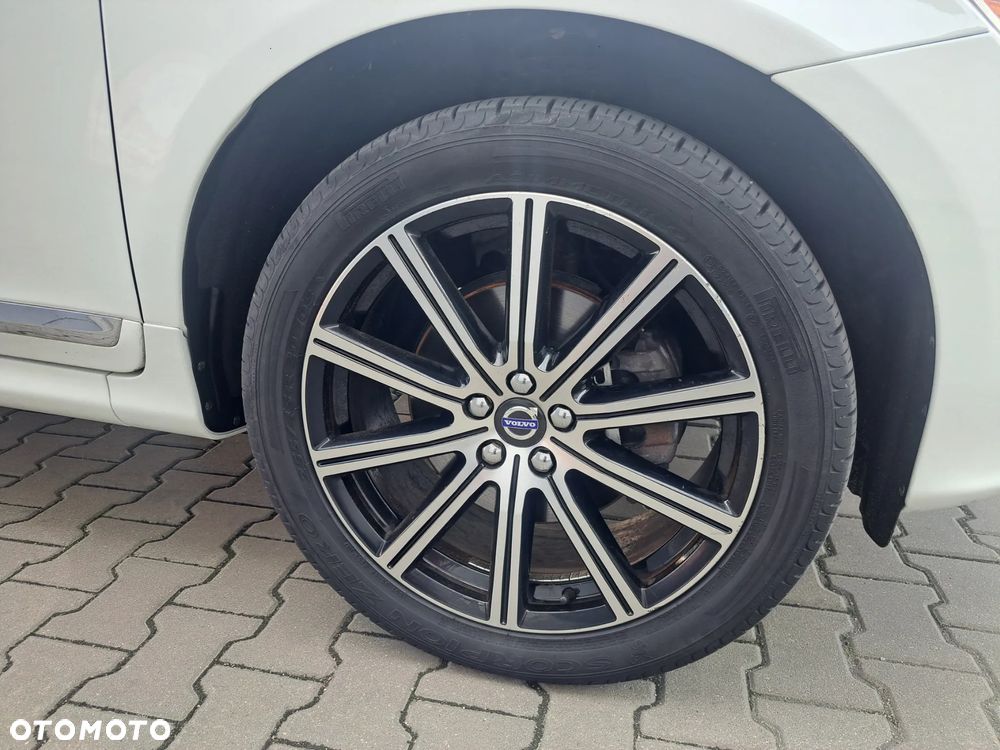 Volvo XC 60 T6 AWD Edition Pro - 27