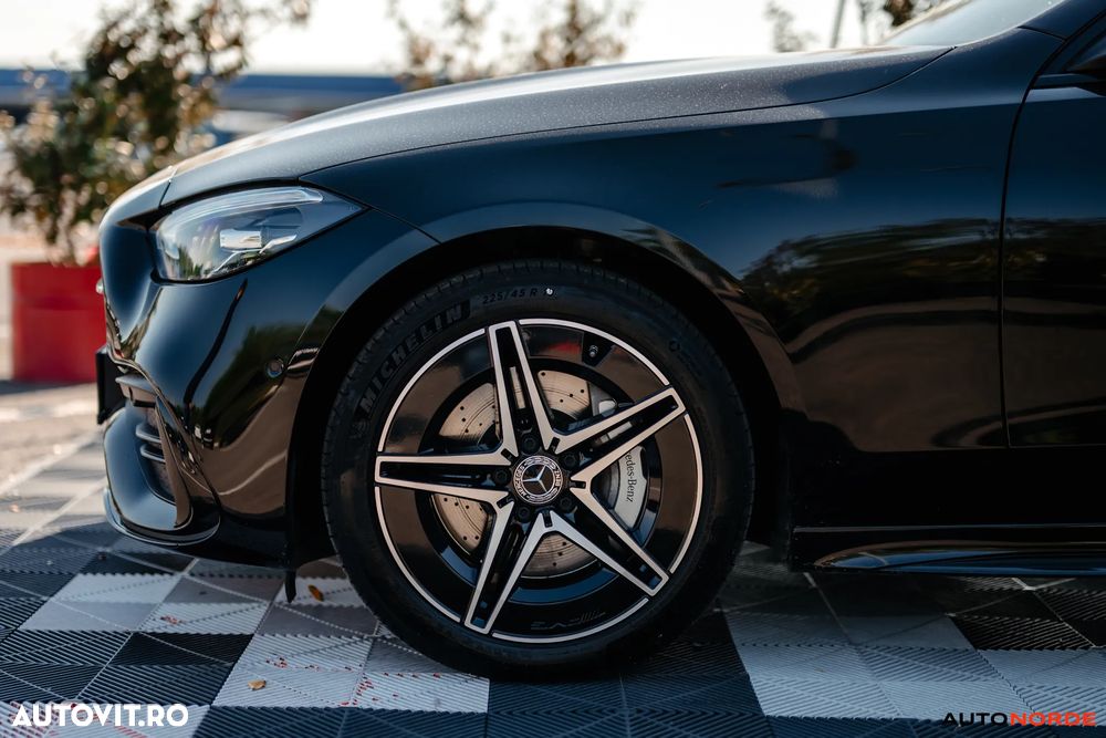Mercedes-Benz C 300 e 9G-TRONIC AMG Line - 6