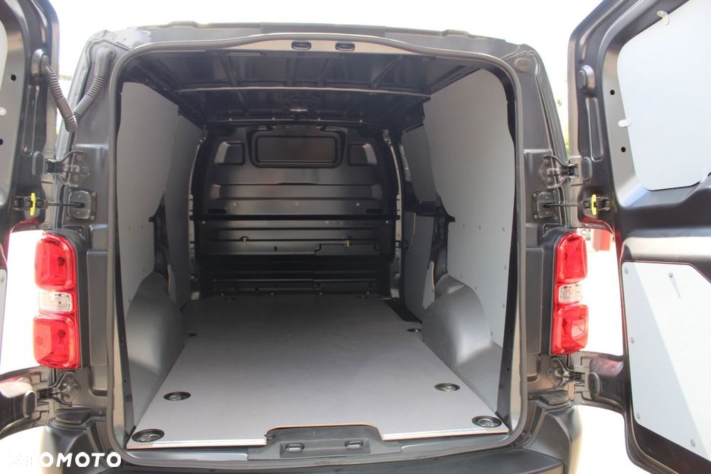 Opel Vivaro - 11