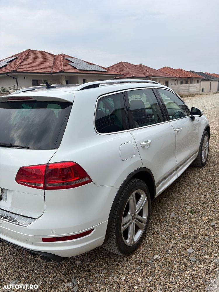 Volkswagen Touareg 3.0 V6 TDI BMT - 3