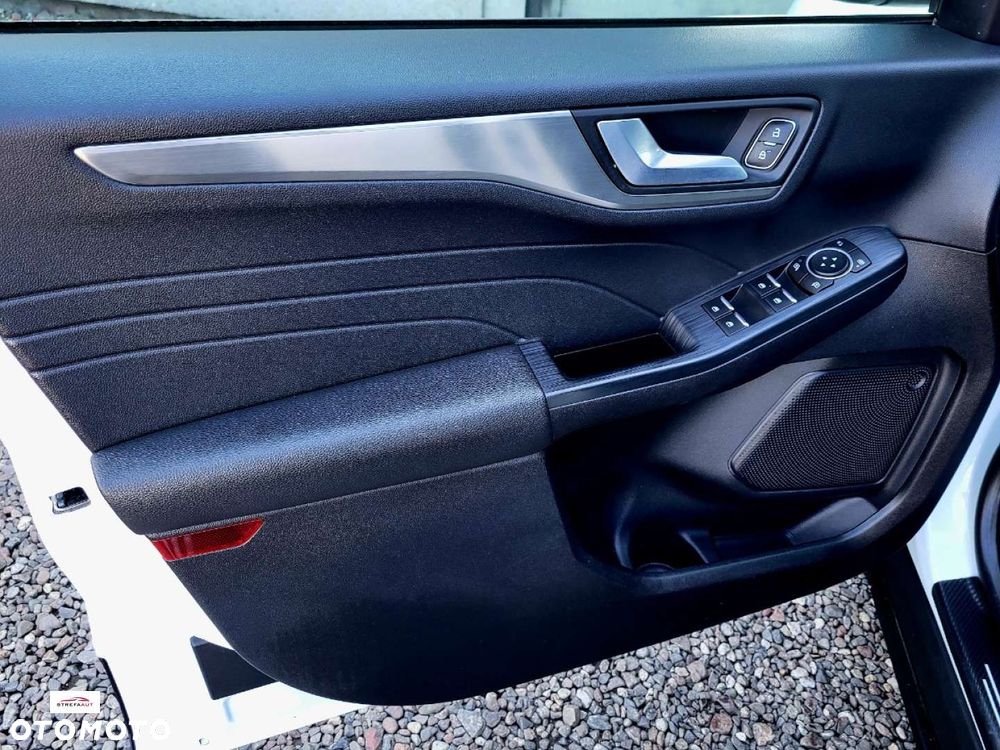Ford Kuga - 25