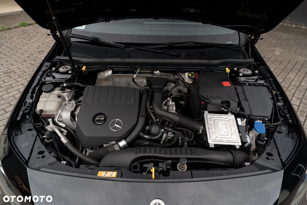 Mercedes-Benz Klasa A 180 Progressive 7G-DCT - 37