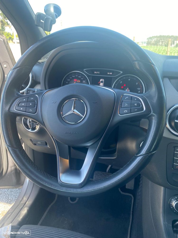 Mercedes-Benz B 180 d Style Aut. - 9