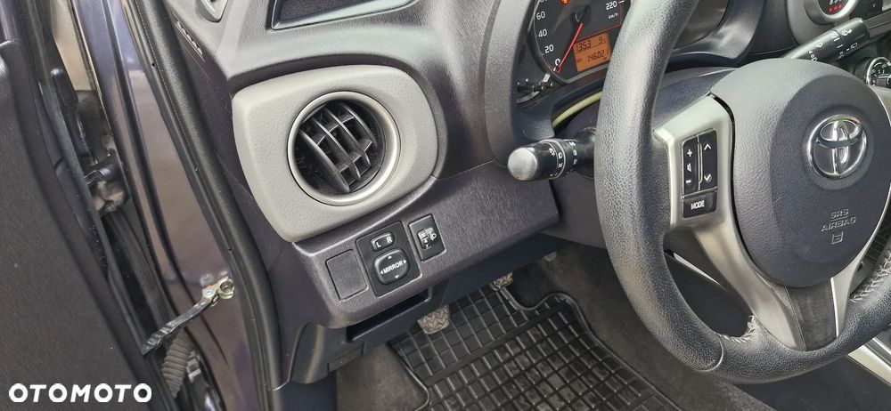 Toyota Yaris 1.33 VVT-i - 14