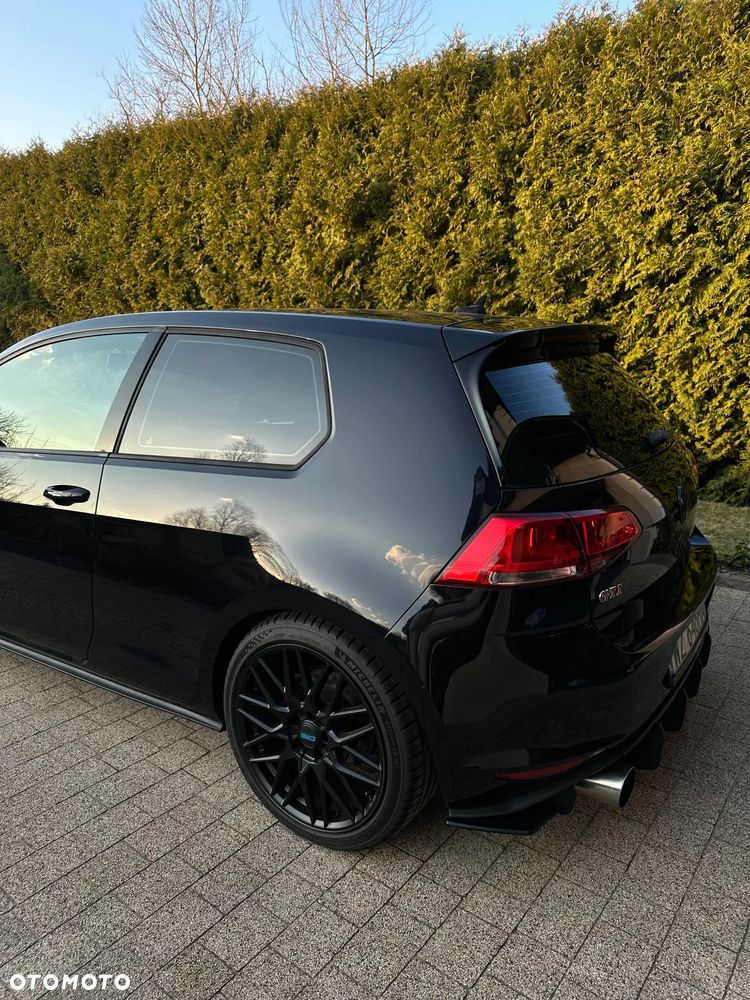 Volkswagen Golf 2.0 GTI - 5