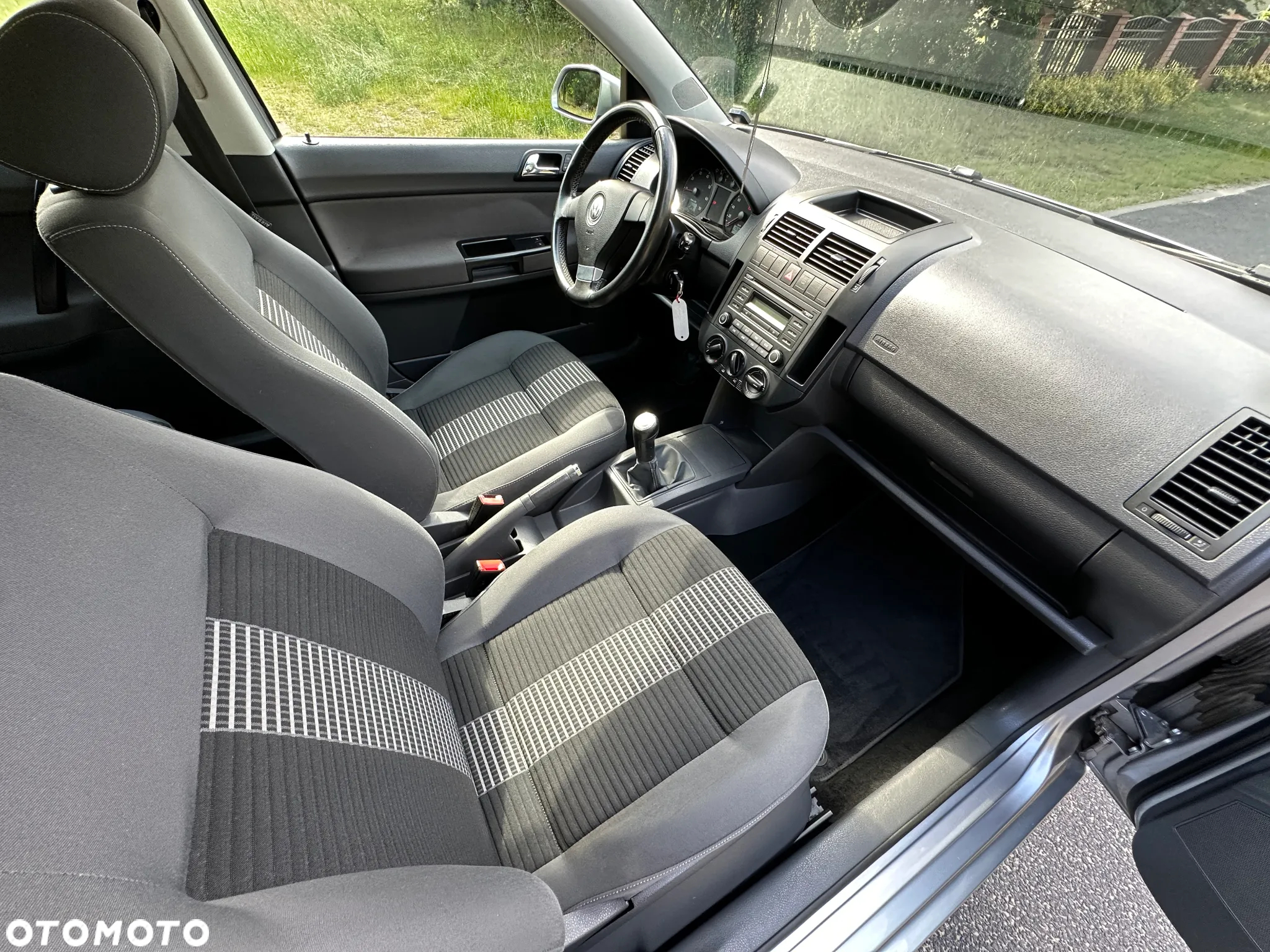 Volkswagen Polo - 25