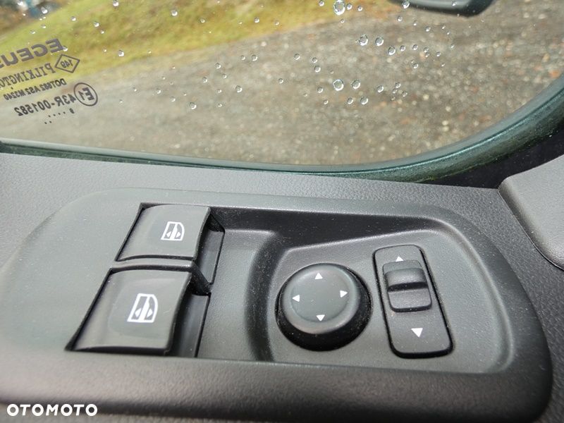 Renault Master, kontener, bliźniaki 16, LED - 12