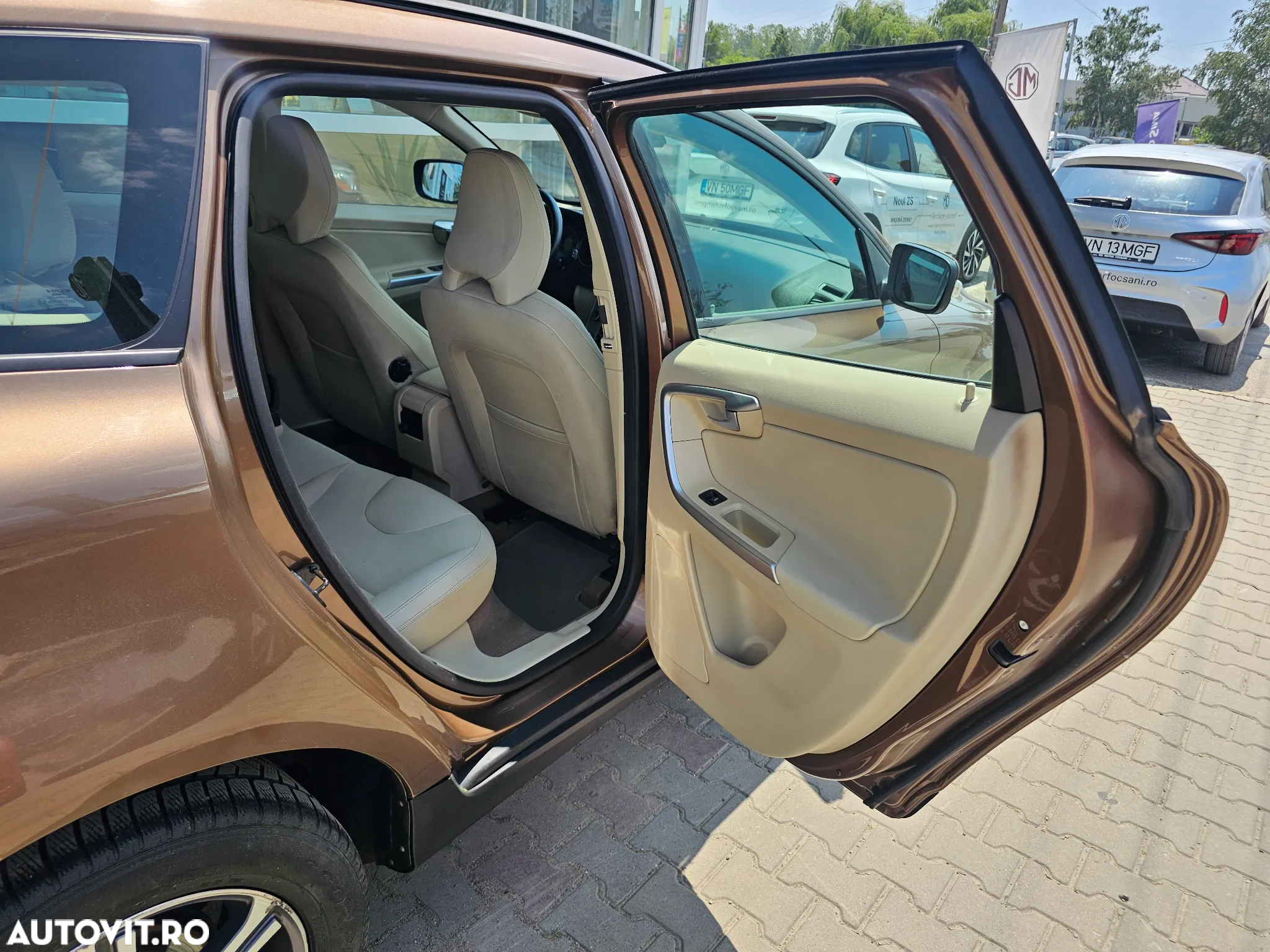 Volvo XC 60 D3 Aut. Summum - 11