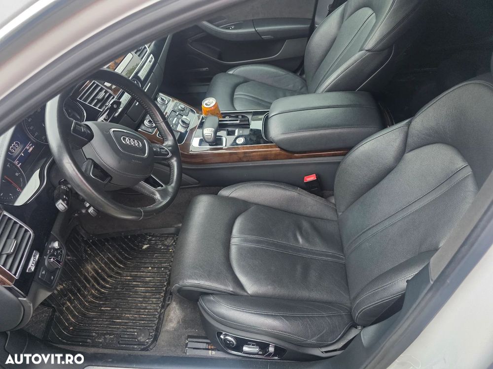 Audi A8 - 6