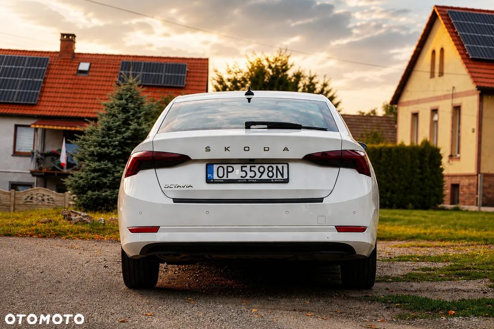 Skoda Octavia 1.5 TSI ACT Active - 9