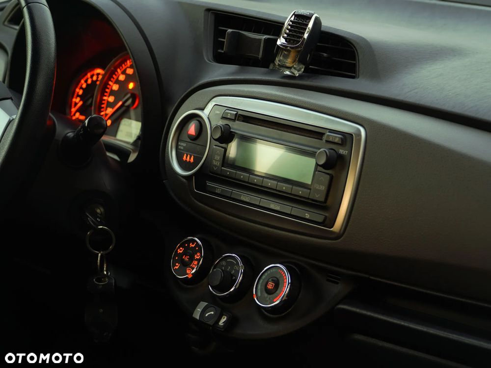 Toyota Yaris 1.0 Active - 12